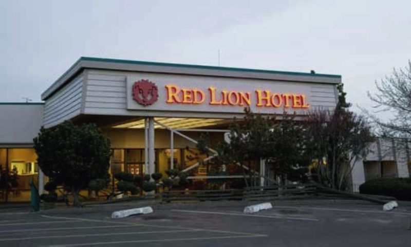 Red Lion Hotel